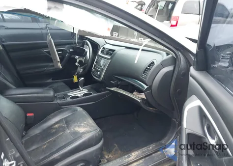 2017 Nissan Altima 2.5/S/Sv/Sl/Sr z USA, uszkodzony, nr VIN 1N4AL3AP8HC267198